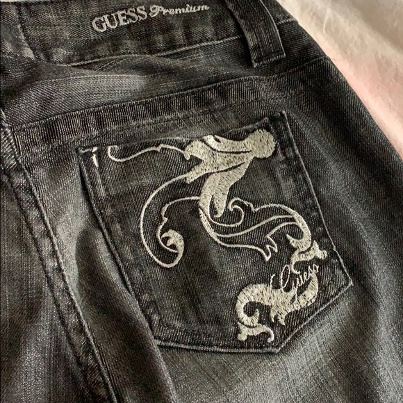 Guess Cropped Jeans Size 26 - Picture 7 of 8